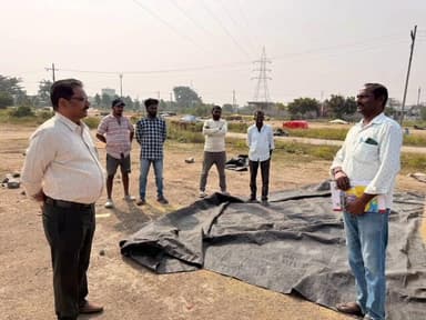 బోయిన్పల్లి: ధాన్యం కొనుగోలు కేంద్రాలను పరిశీలించిన రాజన్న సిరిసిల్ల జిల్లా జిల్లా అదనపు కలెక్టర్ గడ్డం నగేష్