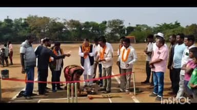 ଡାବୁଗାଁ: ଗିର୍ଲା ଠାରେ କ୍ରିକେଟ ଟୁର୍ନାମେଣ୍ଟ ର ଶୁଭ ଉଦଘାଟନ ଉତ୍ସବ ରେ ଯୋଗଦେଲେ ଡାବୁଗାଁ ବିଧାୟକ