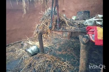 ଆଠମଲ୍ଲିକ: ଅଗ୍ନିକାଣ୍ଡ ରେ 2 ବଖରା ଭଶ୍ମିଭୂତ
ଅନୁଗୋଳ ଜିଲ୍ଲା ଠାକୁର ଗଡ଼ ଥାନା ସାପ ଘରା ପଂଚାୟତ ଖମାର ଗ୍ରାମର ସୁଲେଇ କୁଦେଇ ଙ୍କର 2 ବଖରା ଚାଳ ଘର