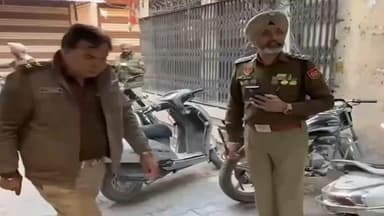 ਨਕੋਦਰ: ਨਕੋਦਰ ਦੇ ਬਾਜ਼ਾਰਾਂ ਵਿਖੇ ਟ੍ਰੈਫਿਕ ਸਮੱਸਿਆ ਨੂੰ ਹੱਲ ਕਰਨ ਲਈ ਡੀਐਸਪੀ ਨੇ ਕੀਤੀ ਚੈਕਿੰਗ