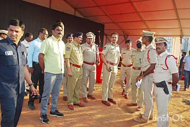 నర్సంపేట: నర్సంపేట లో ముఖ్యమంత్రి పర్యటన బందోబస్తు ఏర్పాట్లను పరిశీలించిన సిపి