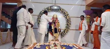 ముధోల్: సారంగాపూర్ మండలం ప్యారామూర్ మలక్ చించోలి గ్రామాల్లో నిర్వహించిన దత్త జయంతి వేడుకల్లో పాల్గొన్న ఎమ్మెల్యే మహేశ్వర్ రెడ్డి