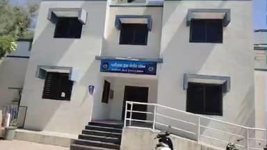 પાલીતાણા: દુધાળા ગામના ઈસમે બાવળની ઝાડીમાં છુપાવી રાખેલ વિદેશી દારૂનો જથ્થો ઝડપાયો