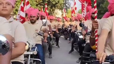 વડોદરા ઉત્તર: મહંત સ્વામી મહારાજની ૯૨ મી જન્મદિવસ ના ઉપલક્ષ માં વોર્ડ - 9 વિસ્તાર માં બાઈક રેલી યોજાઈ