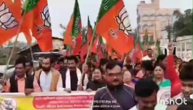 বাগনান ১: বাগনান থানাতে গণ ডেপুটেশন ও বিক্ষোভ কর্মসূচি হাওড়া গ্রামীণ জেলা বিজেপির পক্ষ থেকে উপস্থিত সভাপতি