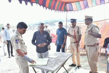 బాల్కొండ: ఇందల్వాయి చెక్ పోస్ట్ ను తనిఖీ చేసిన సిపి సాయి చైతన్య