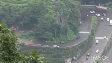 താമരശ്ശേരി: താമരശ്ശേരി ചുരത്തിൽ ഗതാഗത നിയന്ത്രണം ഏർപ്പെടുത്തി