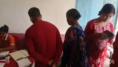 ওন্দা: মদন মোহন পাল স্মরণে বোলাড়ায় স্বাস্থ্য শিবির, উপচে পড়া ভিড়