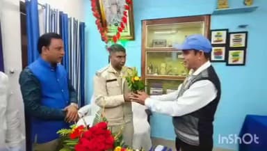 ইন্দপুর: ইন্দপুর থানার নতুন ওসি বিশ্বনাথ দাসকে তৃণমূলের সংবর্ধনা