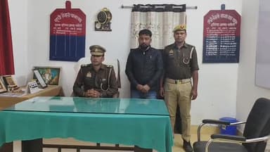#चंदौली: इलिया पुलिस ने हर्ष फायरिंग करने वाले युवक को किया गिरफ्तार,सोशल मीडिया पर वायरल वीडियो से खुला मामला #Chandaul...