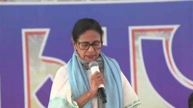 সামশেরগঞ্জ: ভাঙন বিধ্বস্ত সামশেরগঞ্জ! কেন্দ্রের নিষ্ক্রিয়তার বিরুদ্ধে সরব মুখ্যমন্ত্রী