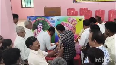 ಶೋರಾಪುರ: ನಗರದ ಅಂಬಿಗರ ಚೌಡಯ್ಯ ಭವನದಲ್ಲಿ ವಿಠಲ್ ಹೇರೂರ ಅವರ ಪುಣ್ಯ ಸ್ಮರಣೆ ಕಾರ್ಯಕ್ರಮ