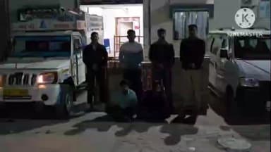 નસવાડી: એલસીબીએ નસવાડી પાસેથી રૂપિયા 4.30 લાખનો વિદેશી દારૂ સાથે બે આરોપીઓની ધરપકડ કરી્