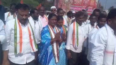 జుక్కల్: మద్నూర్ లో కాంగ్రెస్ పార్టీ అభ్యర్థి ఉష సంతోష్ నీ గెలిపించాలి, భాజాభాజంత్రీలతో ర్యాలీ : ఎమ్మెల్యే తోట లక్ష్మి కాంతారావు