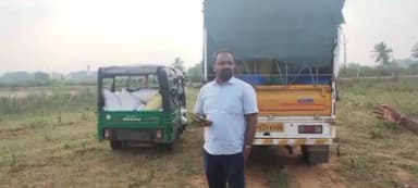 ధర్మవరంలో నాలుగు టన్నుల పిడిఎస్ బియ్యం స్వాధీనం రెండు వాహనాలు సీజ్