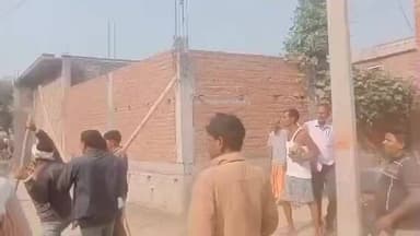 सीतापुर: बरी ग्राम पंचायत में प्रधानी का चुनाव लड़ रहे प्रत्याशी की दबंगों ने जमकर पिटाई की, जिलाधिकारी से की शिकायत