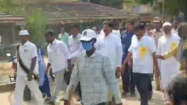 గిద్దలూరు: గిద్దలూరు లో నిర్వహించిన ఉపాధ్యాయ తల్లిదండ్రుల ఆత్మీయ సమావేశానికి హాజరైన ఎమ్మెల్యే అశోక్ రెడ్డి