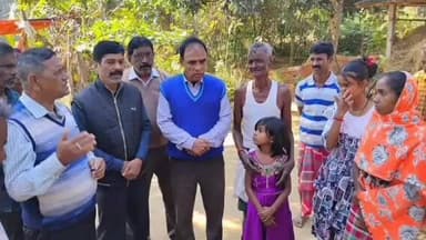 সাব্রুম: মনুঘাট গোবিন্দমাঠে ধান বোঝাই করতে গিয়ে মৃত কৃষকের বাড়ীতে গেলেন কৃষক ফ্রন্টের নেতৃত্বরা