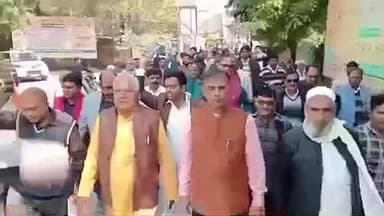 सुल्तानपुर: सुलतानपुर में कोटेदारों ने लाभांश बढ़ाने और न्यूनतम आय गारंटी की मांग की, कलेक्ट्रेट पर किया प्रदर्शन