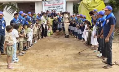 ధర్మవరం మండలం పోతుకుంట లో మొక్కలు నాటిన ఎన్ఎస్ఎస్ వాలంటీర్లు