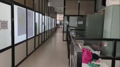 વડોદરા પશ્ચિમ: વડોદરા કોર્પોરેશનના અધિકારીઓ-કર્મચારીઓ સામુહિક રજા પર ઉતરતા ઓફિસો ખાલીખમ