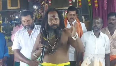 கறம்பக்குடி: செம்பட்டி விடுதி அருகே வீரசோழபுரத்தில் அருவாக்கு சுவாமி ஆலயத்தில் நடந்த குத்து விளக்கு பூஜையில் சாமியாடிய பெண்கள் விடிய விடிய நடைபெற்றது