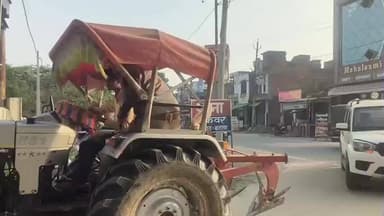 भरथना: बकेवर के नागरीलोलपुर में खनन विभाग की बड़ी कार्रवाई, अवैध मिट्टी खनन में लगे 2 ट्रैक्टर पकड़े, सीज़ की कार्रवाई