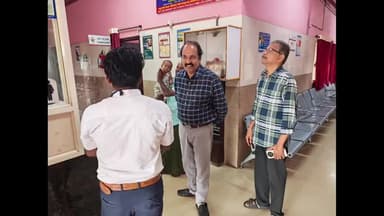 ಸಂಡೂರು: 30 ವರ್ಷ ಮೇಲ್ಪಟ್ಟವರು ಪ್ರತಿ 6 ತಿಂಗಳಿಗೊಮ್ಮೆ ರಕ್ತದೊತ್ತಡ, ಸಕ್ಕರೆ ಕಾಯಿಲೆ ಪರೀಕ್ಷಿಸಿಕೊಳ್ಳಿ, ವಿಠ್ಠಲಾಪುರದಲ್ಲಿ ಡಿಹೆಚ್ಓ