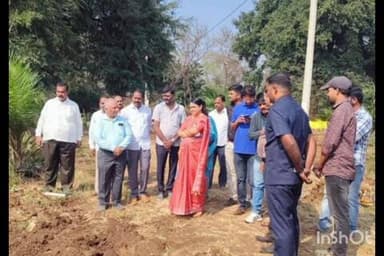 నవాబ్పేట: వికారాబాద్ మండల పరిధిలో పలు గ్రామాలలో పర్యటించిన ఉద్యాన పట్టు పరిశ్రమ శాఖ సంచాలకులు యాస్మిన్ భాష