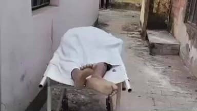 सकलडीहा: तेज रफ्तार का कहर, निधौरा गांव के पास बाइक दीवार से टकराई, एक की मौत व एक गंभीर घायल