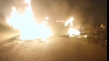 कसिया: चलती बाइक में अचानक आग, तीन युवक बाल-बाल बचे, कुशीनगर में बड़ा हादसा टला