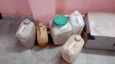 पनागर: देवरी में कच्ची शराब बेचने की फिराक में खड़ा आरोपी गिरफ्तार, 10 लीटर शराब जब्त