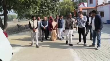 जौनपुर: भकुरा पहुंची पूर्व मंत्री रीता बहुगुणा जोशी, मंत्री गिरिश चन्द्र यादव के पिताजी की श्रद्धांजलि सभा में शामिल हुईं