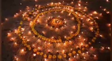 ಮೈಸೂರು: ಶ್ರೀ ಕಲ್ಯಾಣ ಲಕ್ಷ್ಮಿ ವೆಂಕಟರಮಣ ಸ್ವಾಮಿ ದೇವಾಲಯದಲ್ಲಿ ಲಕ್ಷ ದೀಪೋತ್ಸವ