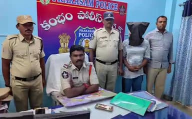 గిద్దలూరు: కంభం మండలంలో చోరీలకు పాల్పడ్డ దొంగలు అదుపులోకి తీసుకొని రిమాండ్కు తరలించిన పోలీసులు