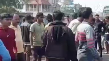 বাঁকুড়া ১: বাঁকুড়া দুর্গাপুর রাজ্য সড়কে দুধ ব্যবসায়ীকে ধাক্কা মেরে প্রায় ৪০ ফুট হিঁচড়ে নিয়ে গেল নীল বাতি গাড়ি