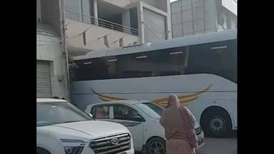 ਆਦਮਪੁਰ: ਆਦਮਪੁਰ ਵਿਖੇ ਇੰਡੀਗੋ ਫਲਾਈਟ ਕੈਂਸਲ ਹੋਣ ਤੇ ਯਾਤਰੀਆਂ ਵਿੱਚ ਦਿਖਿਆ ਰੋਸ਼ ਟੈਕਸੀ ਬੁਕਿੰਗ ਵਧੀ ਔਰ