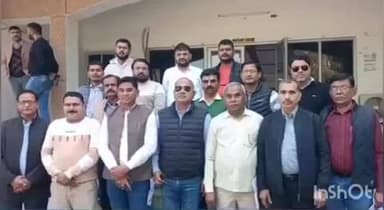 ओबरा: ओबरा के 37 खदानों में खनन कार्य बंद, लोढ़ी कलेक्ट्रेट पहुंचे व्यवसायी, DM ने दिया आश्वासन