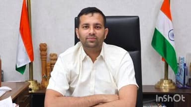 వికారాబాద్: ఎన్నికల విధుల్లో నిర్లక్ష్యం, అధికారి సస్పెండ్: వికారాబాద్ జిల్లా కలెక్టర్ ప్రతీక్ జైన్