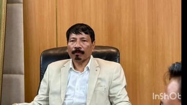 দিছপুৰ: জনতা ভৱনত আবকাৰী বিভাগৰ উচ্চপদস্থ বিষয়াৰ সৈতে এক পৰ্যালোচনা বৈঠকত অংশ লয় মন্ত্ৰী অতুল বৰাই