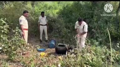 బెల్లంపల్లి: గుడుంబా స్థావరాలపై పోలీసుల దాడులు