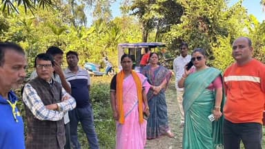 ধর্মনগর: রাধাপুর বড় আখড়া সংলগ্ন ব্রীজ পরিদর্শনে যুবরাজনগর আরডি ব্লকের চেয়ারম্যান,ওবিসি মোর্চার রাজ্য সভাপতি সহ অন্যান্যরা