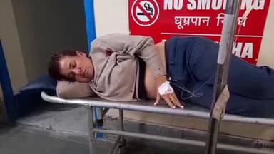 মাদারিহাট: শনিবার এশিয়ান হাইওয়েতে মাদারিহাটে উলটে গেল বিদেশী পর্যটক বোঝাই গাড়ি