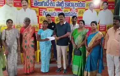 గిద్దలూరు: అనారోగ్యంతో మృతి చెందిన విద్యార్థి కుటుంబానికి ఆర్థిక సహాయాన్ని అందించిన ఎమ్మెల్యే అశోక్ రెడ్డి