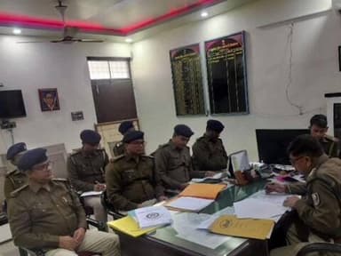 बहादुरगंज: बहादुरगंज थाना अध्यक्ष संदीप कुमार ने क्राइम मीटिंग में भाग लिया, एसडीपीओ वन गौतम कुमार ने दिए निर्देश