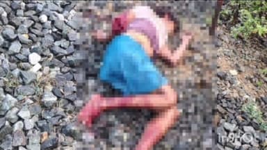 పాతపట్నం: పాతపట్నం మండల కేంద్రంలో రైల్వే పట్టాలు దాటుతుండగా రైలు ఢీకొని ఓ వ్యక్తికి తీవ్ర గాయాలు