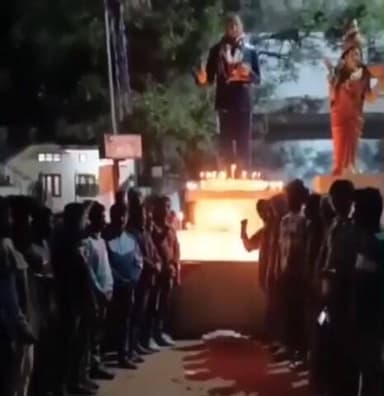 తాడ్వాయి: కనకల్ లో అంబేద్కర్ మహాసేన ఆధ్వర్యంలో అంబేద్కర్ వర్ధంతి, 2 నిమిషాల పాటు మౌనం పాటించిన మహాసేన నాయకులు