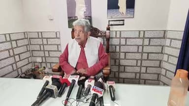 ଭଦ୍ରକ ଗ୍ରାମାଞ୍ଚଳ: ବିଜେଡି ନେତା ପ୍ରଫୁଲ୍ଲ ସାମଲ ଙ୍କ ଦୁଇ ପୁଅ ବିଜେପି ରେ ମିଶିବା ପରେ ପ୍ରଫୁଲ୍ଲ ରଖିଲେ ପ୍ରତିକ୍ରିୟା