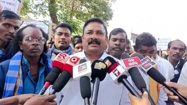 ଝରିଗାଁ: ଝରିଗାଁ କୃଷକ ମହାସଂଘ ପକ୍ଷରୁ ମକା ଓ ଧାନର ଉଚିତ ମୂଲ୍ୟ ପାଇଁ ମୁଖ୍ୟମନ୍ତ୍ରୀଙ୍କ ଉଦ୍ଦେଶ୍ୟରେ ଦାବିପତ୍ର ପ୍ରଦାନ