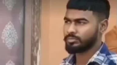 सिकटा: सिकटा थाना क्षेत्र के बलिरामपुर गांव में ओरिया नदी से पुलिस ने एक युवक का शव बरामद किया